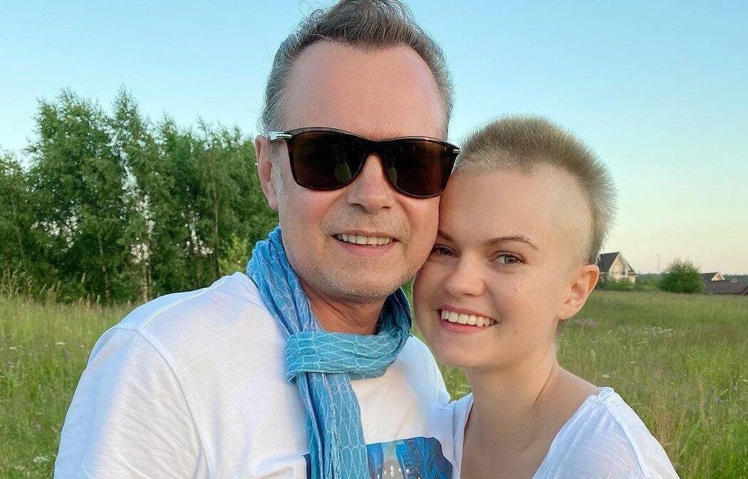 Фото: Вдова Левкина в слезах на могиле мужа! Шокирующее видео! 😭 - Фото 3