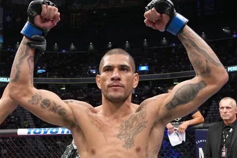 Фото: Скандал на ринге: Джейк Пол вызывает на бой чемпиона UFC после победы над избитым Перри!😱 - Фото 5