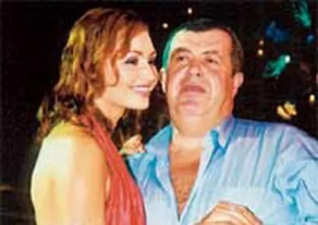 Фото: Ходченкова заворожила взглядом на премьере!  Тайна незнакомца и новые сплетни! ✨ - Фото 7