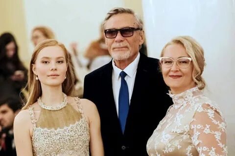 Фото: Михайлов о свадьбе дочери: "22 года - не так уж и рано!" 😅 - Фото 7