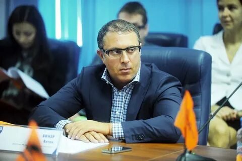Фото: ШАМАН потерял двух сотрудников и развелся с женой! 😭 Концерты и развод в адском графике! - Фото 4