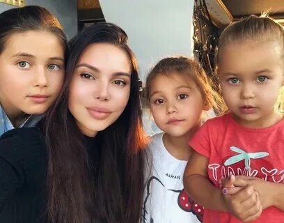 Фото: Джиган и Самойлова подарили бабушкам технику, а Ариела отчитала детей за косметику! Шокирующий финал «Большого переселения»! 😱 - Фото 8