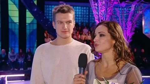 Фото: Навка в слезах, Костомаров в шоке: пенсионерка на льду свела всех с ума! 😲 - Фото 25