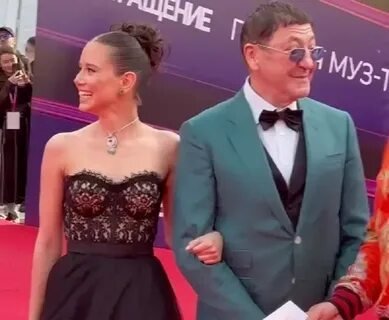 Фото: Лепс и 19-летняя невеста: любовь или пиар? Катя Лель раскрыла правду! 😲 - Фото 5