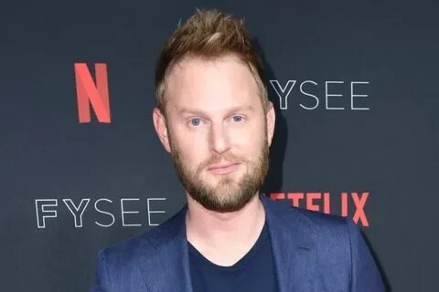 Фото: Бобби Берк из «Queer Eye» продаёт свой шикарный дом в Голливудских холмах за 2,75 миллиона долларов!🤑 - Фото 6