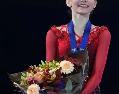 Фото: Платье как у принцессы и тонна фаты: Саша Трусова выходит замуж! - Фото 12