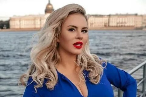 Фото: Не может быть! Семенович призналась, что мужик еще не позвал ее замуж, но бабки есть! 🤑 - Фото 5