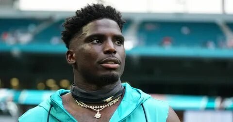 Фото: Tyreek Hill: Арест перед игрой, драка с полицией и танцы в конце игры! 😳 - Фото 10