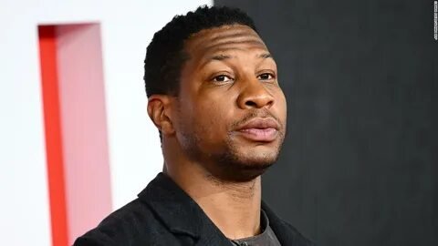 Фото: Анжела Симмонс шокировала публику сумочкой в форме пистолета на премии BET Awards 2024! 😱 - Фото 15
