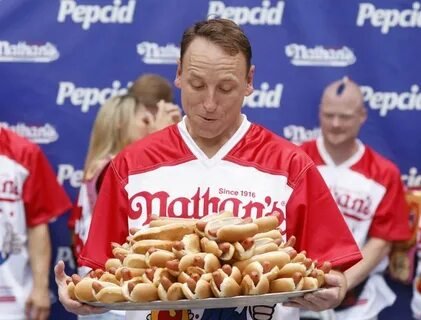 Фото: 200 крыльев за 38 минут! 🍗🤢 Неужели этот обжора Честнат никогда не наедается?! - Фото 6