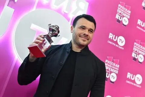 Фото: 😱Свадебный переполох 2024: Ивлеева спуталась с родней Михалкова, а Харламов закатил пир на весь мир!🔥 - Фото 12
