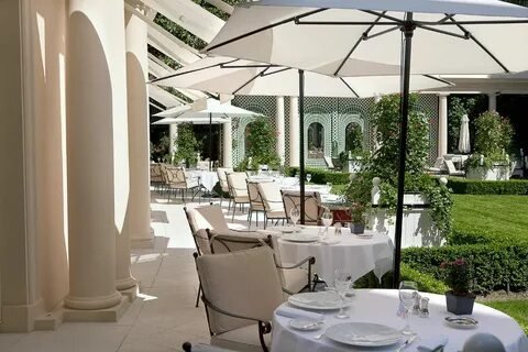 Фото: Малыш в подгузнике знает, что такое Four Seasons! Интернет в шоке! - Фото 5