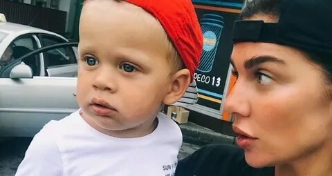 Фото: Шоколадный торт и приставка: Седокова отметила 8-летие сына после трагедии в семье! 💔 - Фото 10