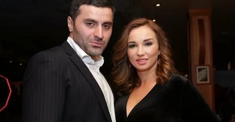 Фото: Вот это поворот! Дакота зажигает в Сан-Франциско, Чехова отрывается с сыном, а Черкасовы... в кабаре! 🤣 - Фото 9