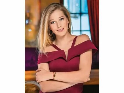 Фото: Новая ведущая «Жди меня» - Карина Андоленко:  Зрители в шоке! 🔥😱 - Фото 7