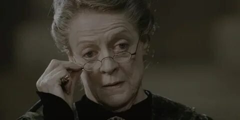 Фото: Не может быть! Умерла звезда "Гарри Поттера" и "Аббатства Даунтон" Мэгги Смит! 😱 - Фото 4