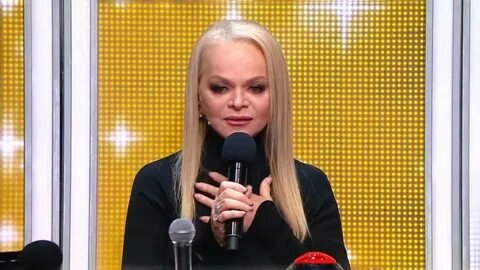 Фото: Стас Михайлов прилетел на "Новую волну" на вертолете! 😱 А Баскова чуть не обокрали мошенники! 😂 - Фото 12