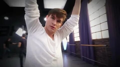 Фото: Любимчик Киркорова уделал всех! 🤫 Дава порвал Серябкину в "Звездных танцах"! - Фото 20