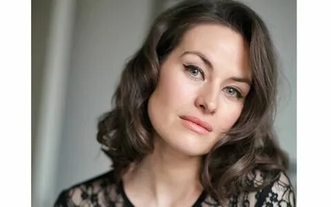 Фото: Шок! Звезда сериала "Когда зовет сердце" выпала из окна больницы 😱 - Фото 4