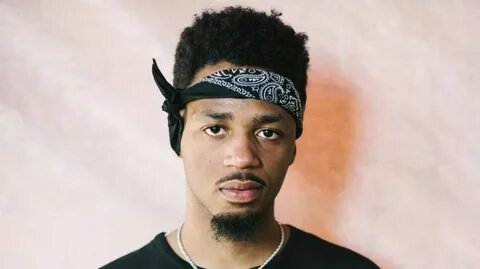 Фото: Metro Boomin устроил огненное шоу в Майами! 🔥 Яхта рэпера пошла ко дну! - Фото 5