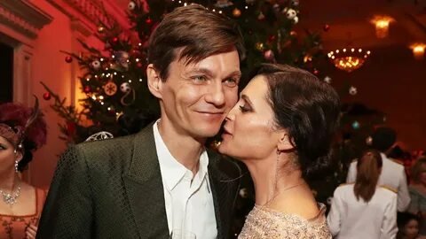 Фото: Оксана Фандера и Филипп Янковский: 30 лет брака! Секреты, измены, болезни и шокирующие переезды! 🔥 - Фото 11