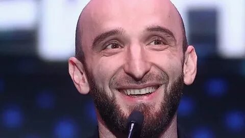 Фото: Комик Омар Алибутаев взорвал "Звезды в джунглях"! Не сдерживает эмоции!  😱 - Фото 8