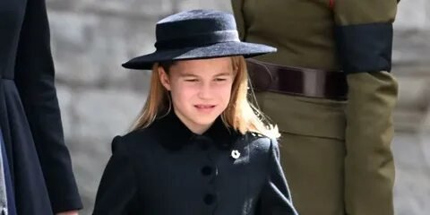 Фото: OMG! 😱 Дочь Кейт Миддлтон отмечает юбилей! А королевская семья... на поезде?! 😲 - Фото 8