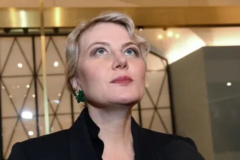 Фото: Лолита вернулась и устроила жару! 🔥 Кудрявцева чуть не придушила Соседова поцелуем! 💋 - Фото 18