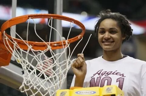 Фото: Конгрессмен вступился за белокурую звезду баскетбола! 🏀  Скандал на паркете или политические игры? - Фото 5