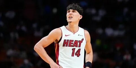 Фото: Тима Хардауэй-младший из NBA покинул игру в инвалидной коляске после жуткого удара головой о пол! 😱 - Фото 3
