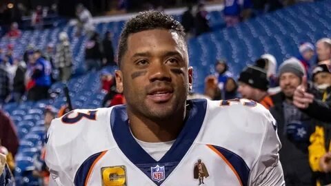 Фото: Скандал на борту: Звезду NFL Террела Дэвиса арестовали из-за льда 😱 - Фото 2