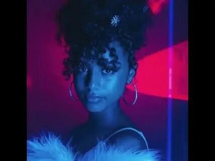 Фото: Анжела Симмонс шокировала публику сумочкой в форме пистолета на премии BET Awards 2024! 😱 - Фото 25