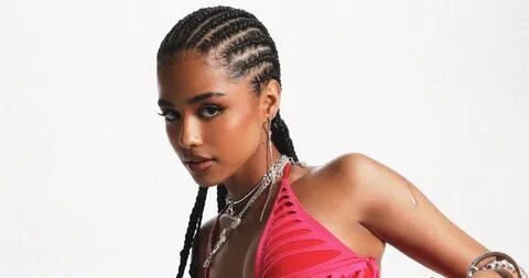 Фото: Анжела Симмонс шокировала публику сумочкой в форме пистолета на премии BET Awards 2024! 😱 - Фото 25