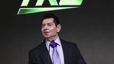 Фото: Бывший босс WWE Винс МакМахон обвиняется в сексуальном насилии над несовершеннолетними «мальчиками-рефери»! 😱 - Фото 4