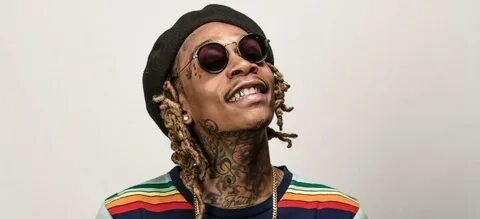 Фото: В платье на тренировку?! Что вытворяет Wiz Khalifa? 😱 - Фото 2