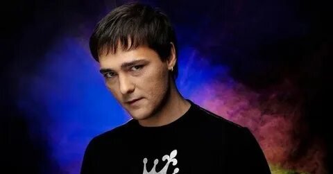 Фото: Шатунов в образе Карины Кокс?! Шоу «Точь-в-точь» взорвало интернет! 💣🔥 - Фото 13
