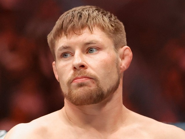 Боец MMA назвал Гитлера «хорошим парнем» и отрицал Холокост! 😱