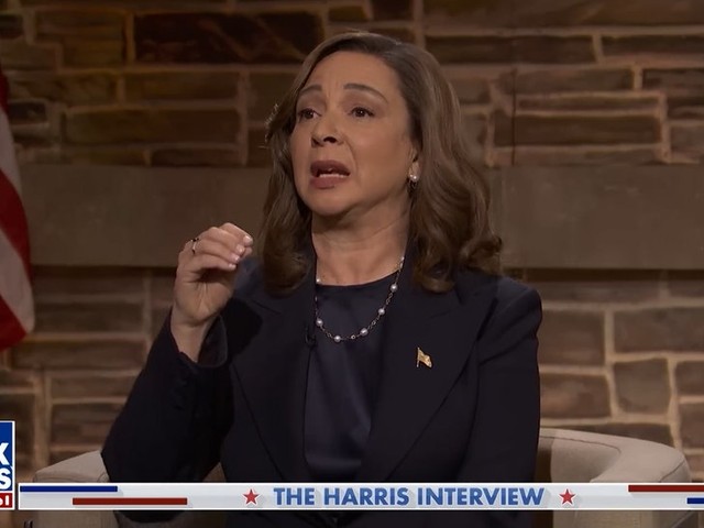 Болдуин издевается над Харрис в SNL после "Rust"! 🤯😂