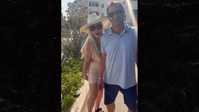 Бритни Спирс ушла в отрыв с братом в Мексике 🍹