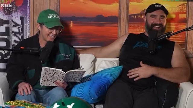 Джейсон Келси поржал над собой из-за скандала с "f-словом"! 😂