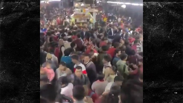 Кровавая давка в Индии: 18 трупов на вокзале! 😨