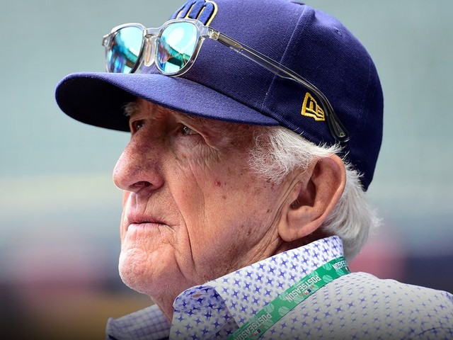 Легенда бейсбола Боб Юкер покинул нас в 90 лет! 😭