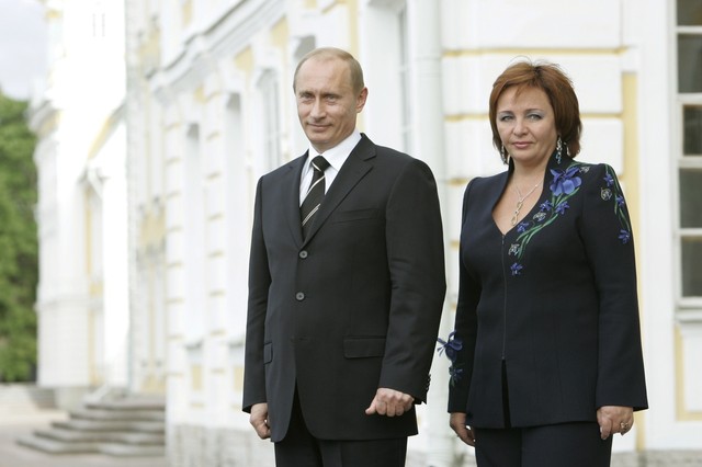 Путин и Людмила:  Секреты развода в театре!  🤫💥