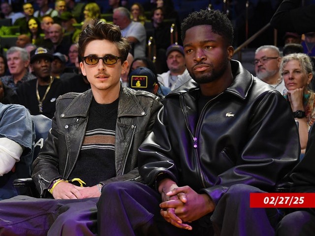 Шаламе и Аффлек в первом ряду на матче Лейкерс! 🏀🔥