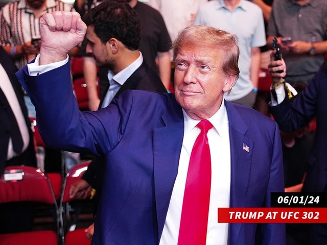 Трамп буквально засыпал Рогана просьбами о поддержке на выборах! 😱