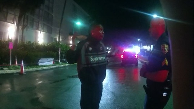 Трэвис Скотт в ужасе от копов: "Я боюсь!"😨