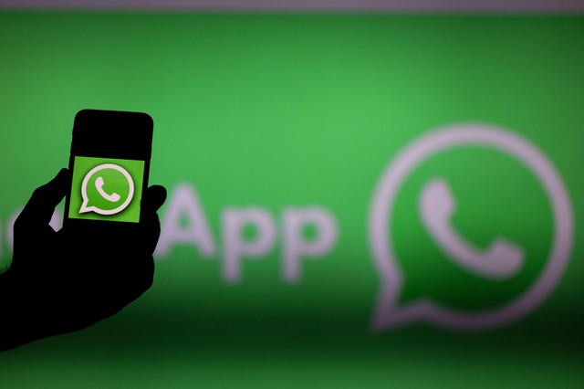 Вот это поворот! 😱 WhatsApp* рухнул! Мир в панике!