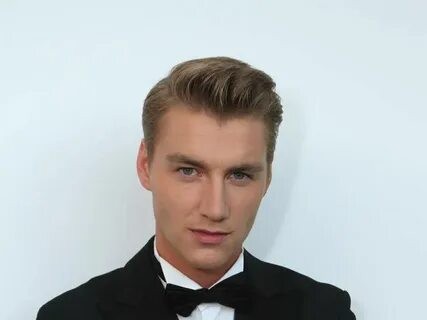 Алексей Воробьев (Певец)