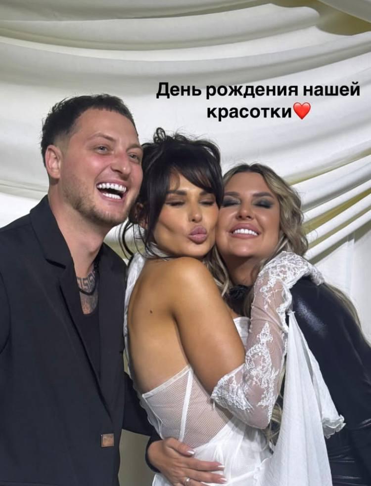 С именинницей женой мужу картинки